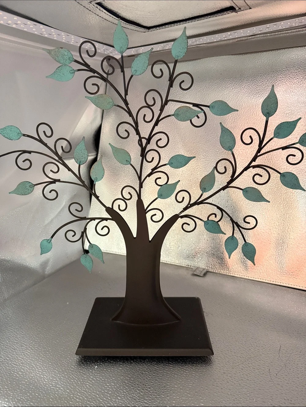 Hallmark Family Tree Ornament For Pictures or Ornaments.